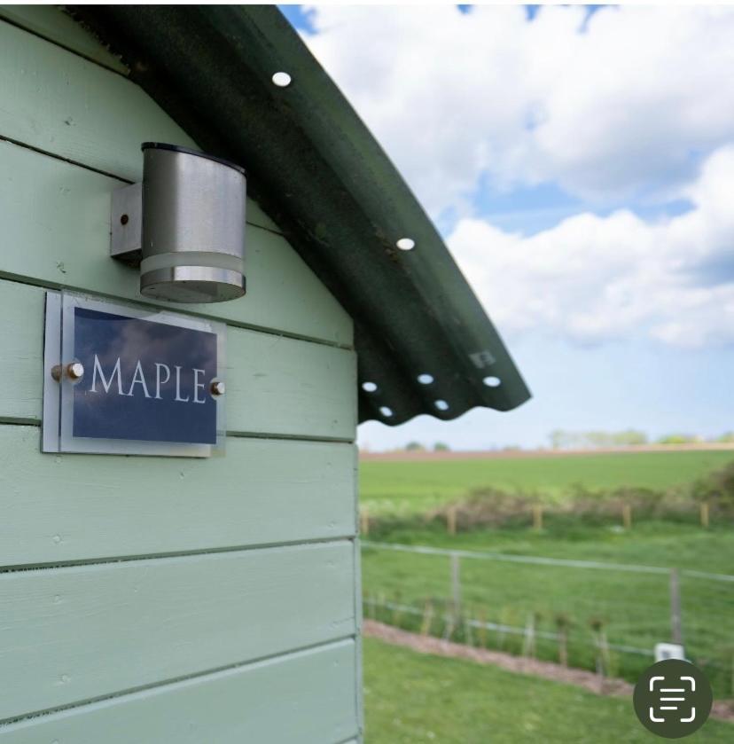 Maple Hut Four Acre Farm Hotel Aylsham Eksteriør billede